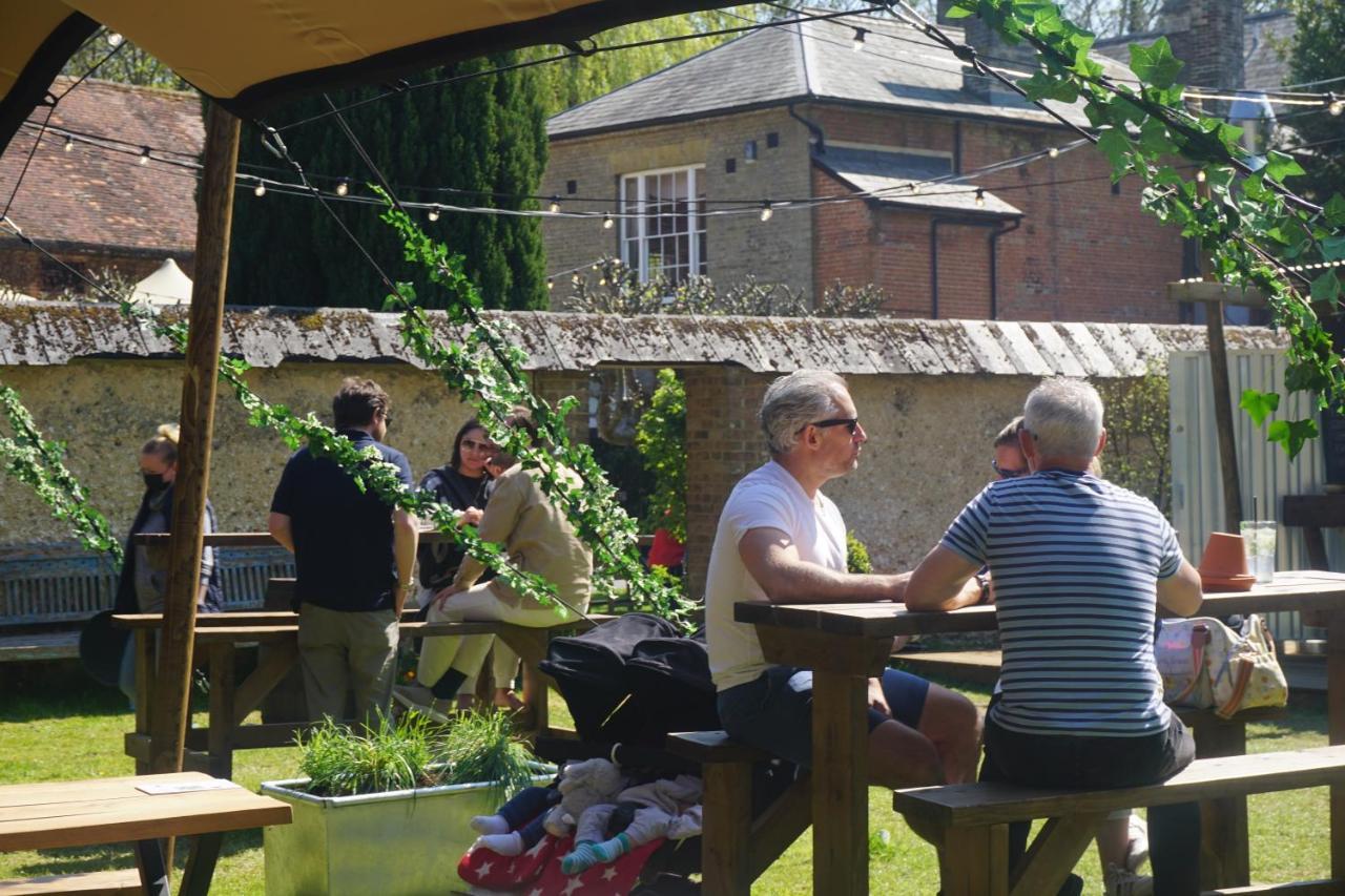 Inn The Pembroke Arms 4*