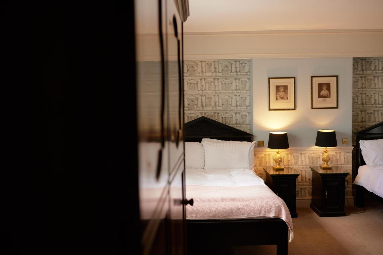 The Pembroke Arms Inn