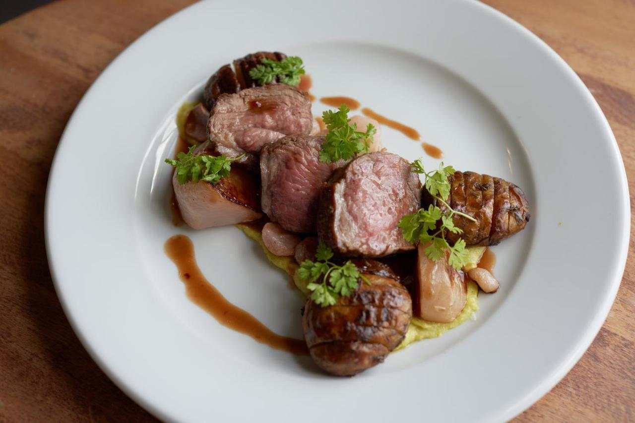 Inn The Pembroke Arms 4*