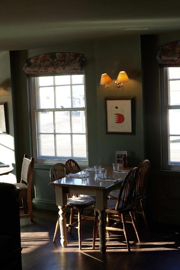 Inn The Pembroke Arms Wilton (Wiltshire)