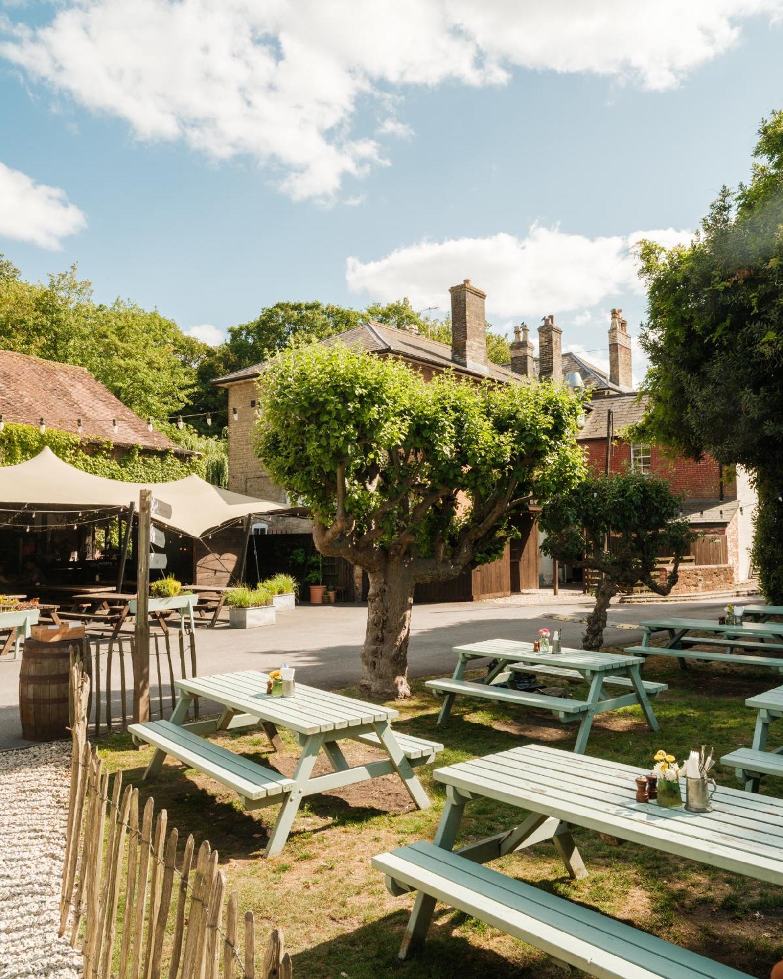 Inn The Pembroke Arms 4*